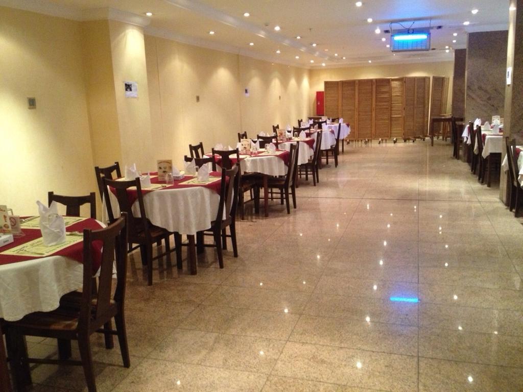 فندق العروبة Riadh Exterior foto